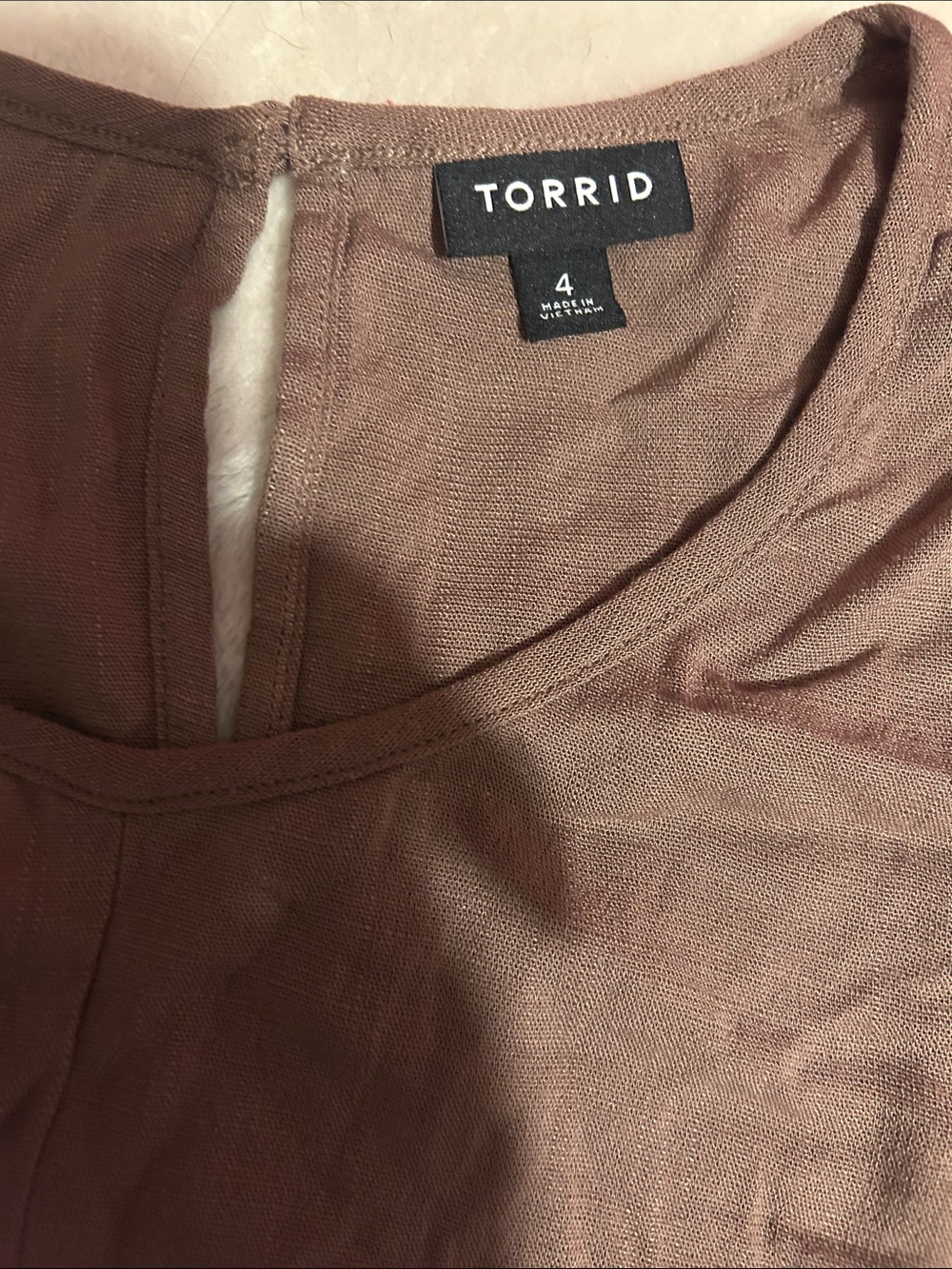 torrid Linen-Blend Shell Top in Taupe Brown